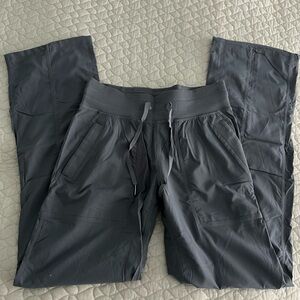 Lululemon Athletica Gray dance pant with Elastic Waistband